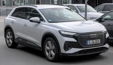 Audi Q4 e-tron 50 quattro с обычным кузовом SUV