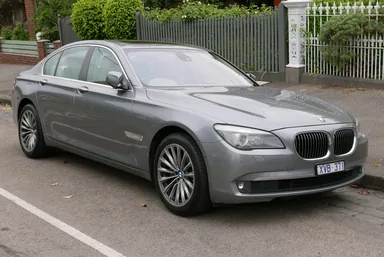 BMW 7 Series F01 — фотография автомобиля
