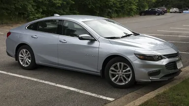 Chevrolet Malibu IX — фотография автомобиля