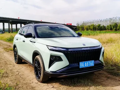 Aeolus Haoji — китайская версия модели Dongfeng Huge