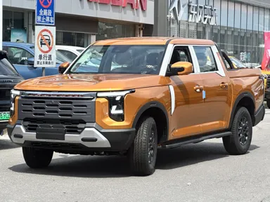 Dongfeng Z9 на фотографии из Китая. Белорусскую комплектацию и длину базы по снимку не определяем.