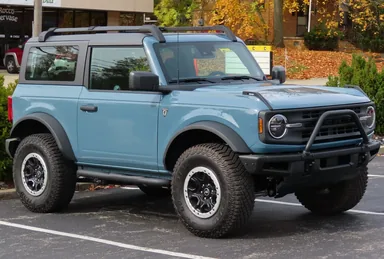 Ford Bronco VI — фотография автомобиля