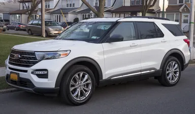 Ford Explorer VI — фотография автомобиля