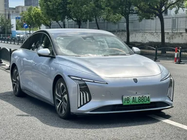 Forthing Xinghai S7 в Китае, сентябрь 2026 года. Иллюстрация кузова; белорусское оснащение S7 EVO MY2027 проверяйте отдельно.
