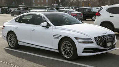 Genesis G80 RG3 — фотография автомобиля