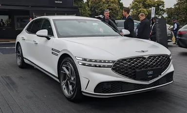 Genesis G90 второго поколения RS4
