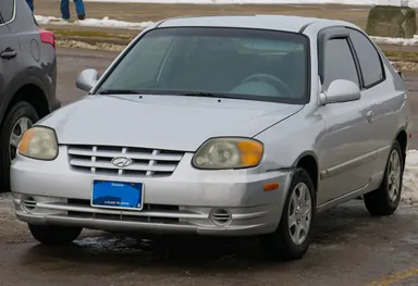 Hyundai Accent GS LC 2005 года, вид спереди