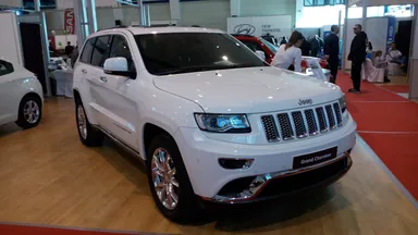 Jeep Grand Cherokee WK2 — фотография автомобиля