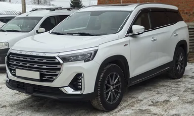 Jetour X90 Plus 2.0 DCT 2024 года с нештатными колёсными дисками