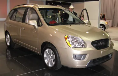 Kia Rondo UN MY2007 на автосалоне в Вашингтоне