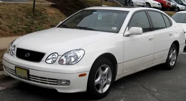Ранний Lexus GS 300 второго поколения