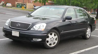 Lexus LS 430 раннего выпуска 2001–2003 годов