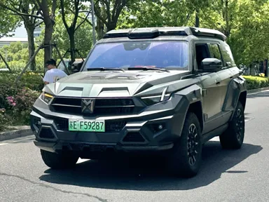MHero 917 в Китае, апрель 2025 года. Иллюстрация кузова; тип силовой установки на фото не подтверждён.