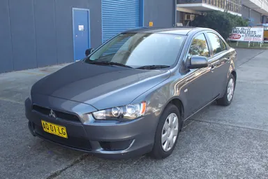 Mitsubishi Lancer CJ MY2008 ES, вид спереди
