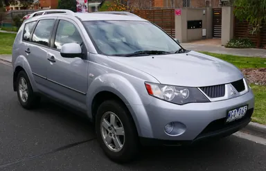 Mitsubishi Outlander второго поколения, австралийский LS 2008 года