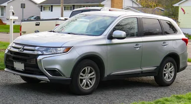 Mitsubishi Outlander III — фотография автомобиля