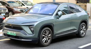 NIO EC6 первого поколения, версия 2020 года; снимок сделан в 2023 году. Комплектация и батарея проверяются по документам.