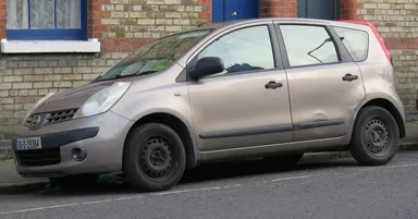 Nissan Note E11 — фотография автомобиля