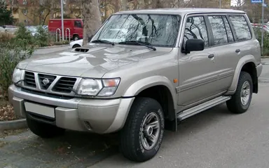 Nissan Patrol GR Y61 — вид спереди