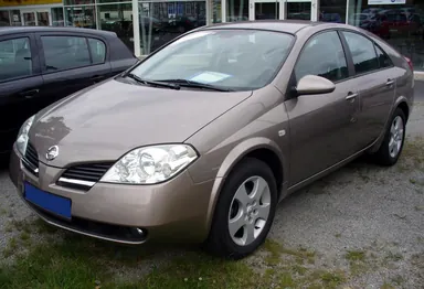 Nissan Primera P12, вид спереди