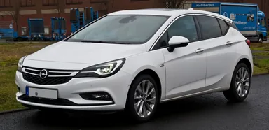 Opel Astra K — фотография автомобиля