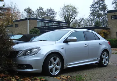 Suzuki Kizashi Sport 2.4 AWD CVT 2012 года, вид спереди