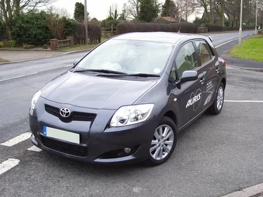 Toyota Auris E150 — фотография автомобиля