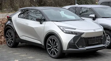 Toyota C-HR второго поколения в исполнении GR Sport HEV