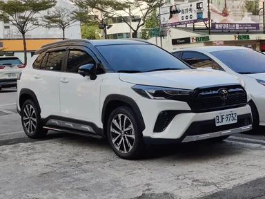 Toyota Corolla Cross — фотография автомобиля