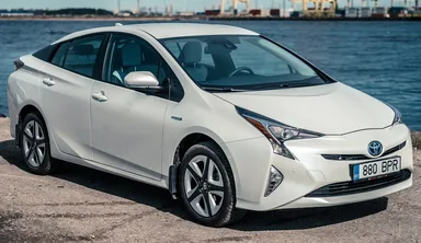 Toyota Prius XW50 — фотография автомобиля