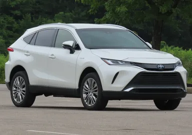 Toyota Venza II — фотография автомобиля