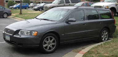 Volvo V70 второго поколения 2005–2007 годов