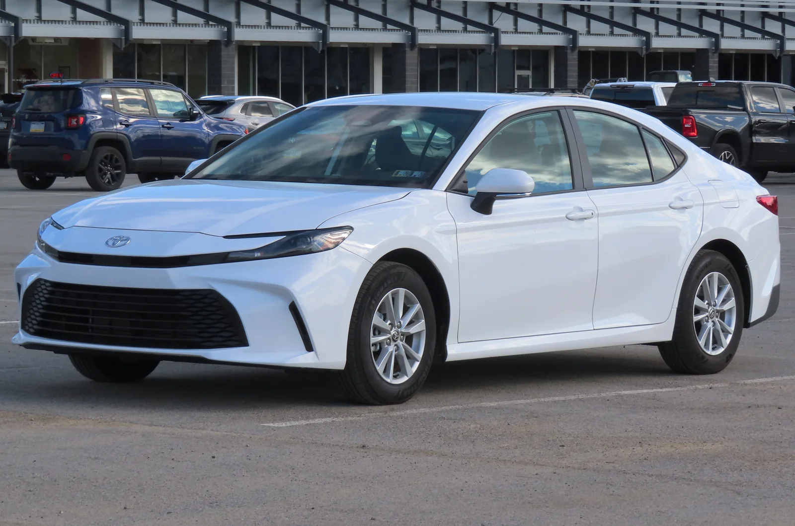 Toyota Camry XV80 — фотография автомобиля