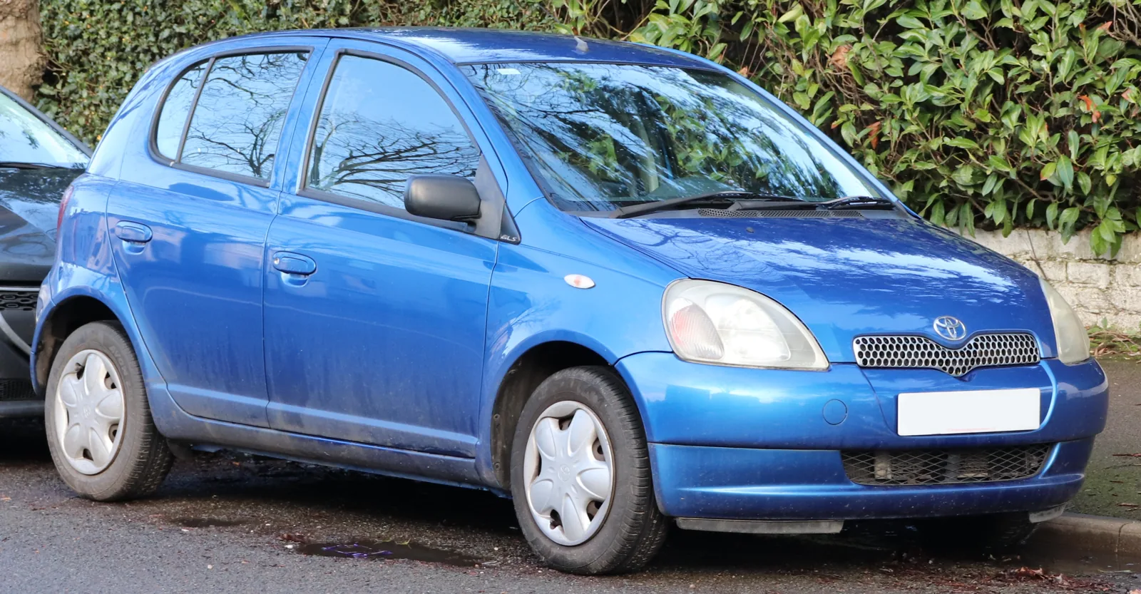 Toyota Yaris XP10 GLS D-4D 2002 года
