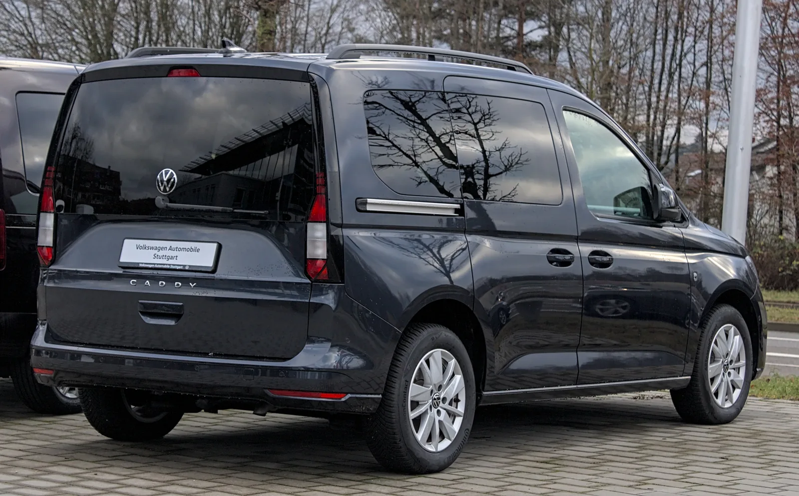 Volkswagen Caddy V, вид сзади