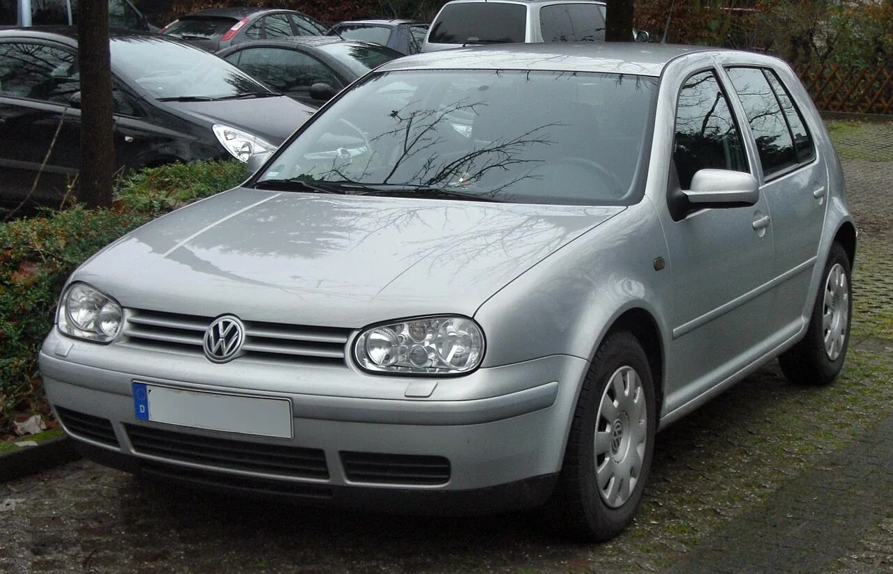 Volkswagen Golf IV — фотография автомобиля