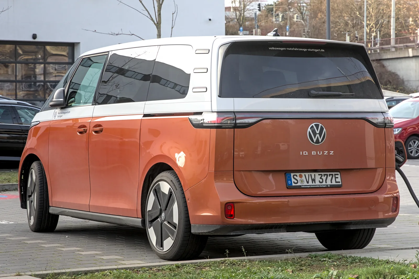 Пассажирский Volkswagen ID. Buzz, вид сзади