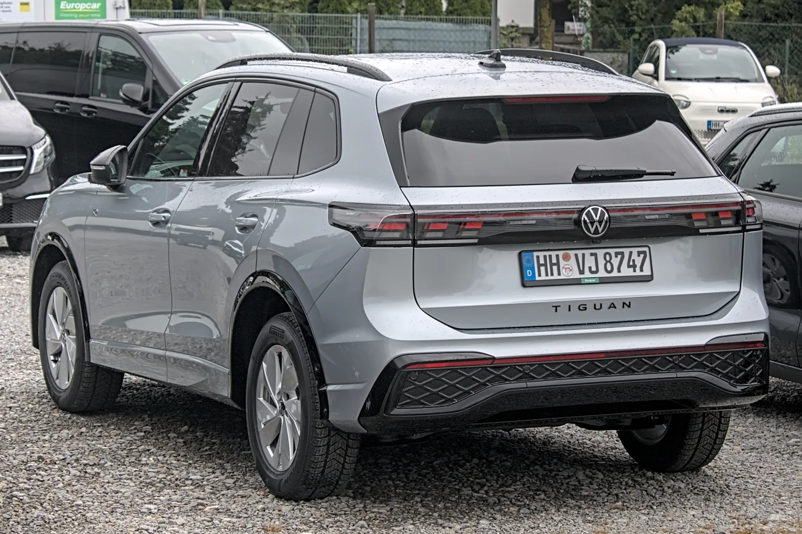 Volkswagen Tiguan III R-Line, вид сзади