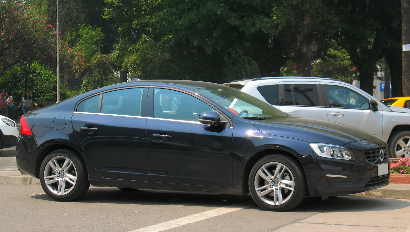 Volvo S60 T4 второго поколения 2015 года